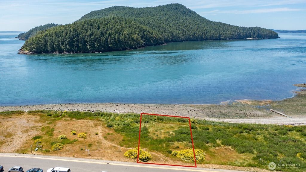 5909 Flounder Bay Lane, Anacortes, WA 98221