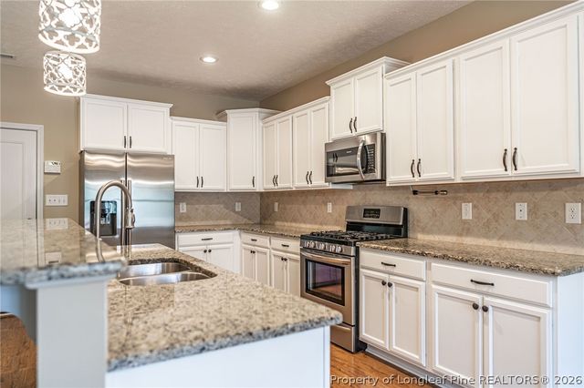 103 Laurel Oak Lane, Pinebluff, NC 28373