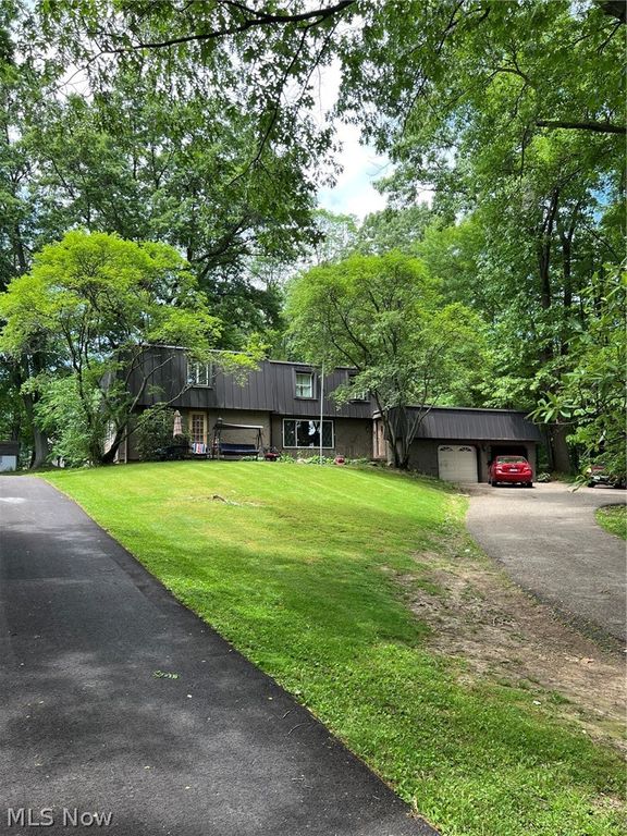 1009 Genoa Avenue NW, Massillon, OH 44646