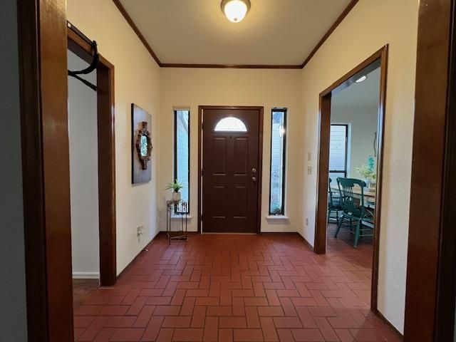2301 Woodford Way, Edmond, OK 73034
