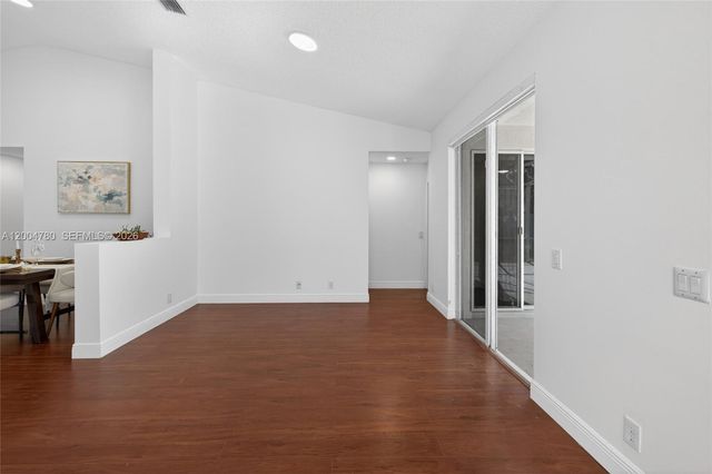 875 Savannah Falls Dr ., Weston, FL 33327