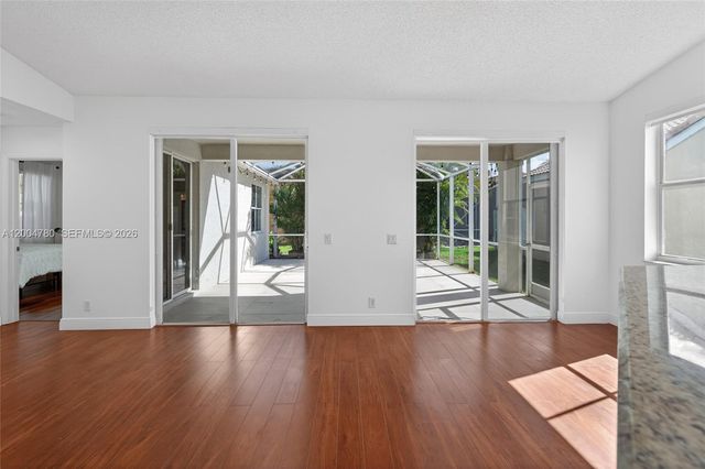 875 Savannah Falls Dr ., Weston, FL 33327