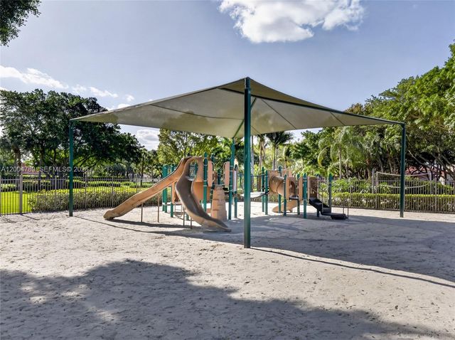 875 Savannah Falls Dr ., Weston, FL 33327