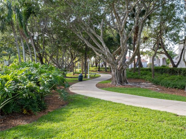 875 Savannah Falls Dr ., Weston, FL 33327