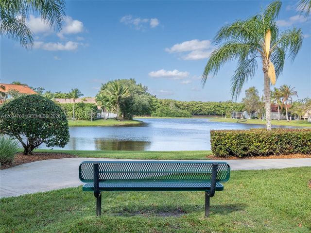 875 Savannah Falls Dr ., Weston, FL 33327