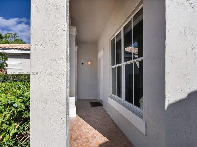 875 Savannah Falls Dr ., Weston, FL 33327