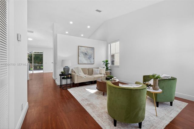 875 Savannah Falls Dr ., Weston, FL 33327