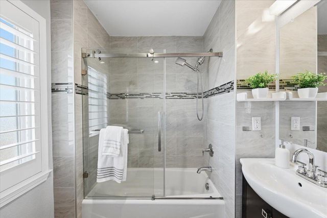 1325 Araujo Street, San Jose, CA 95131