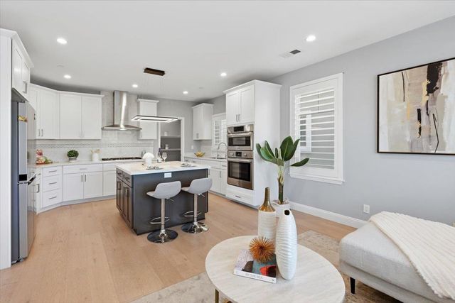 1325 Araujo Street, San Jose, CA 95131