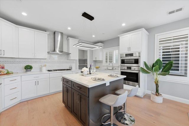 1325 Araujo Street, San Jose, CA 95131