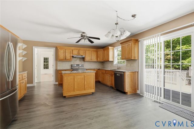 1672 Wildwood Shores Dr, Powhatan, VA 23139