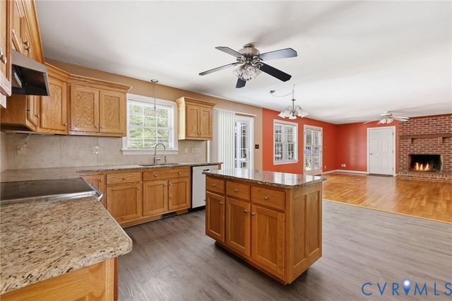 1672 Wildwood Shores Dr, Powhatan, VA 23139