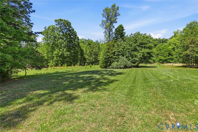 1672 Wildwood Shores Dr, Powhatan, VA 23139
