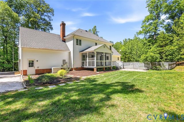 1672 Wildwood Shores Dr, Powhatan, VA 23139