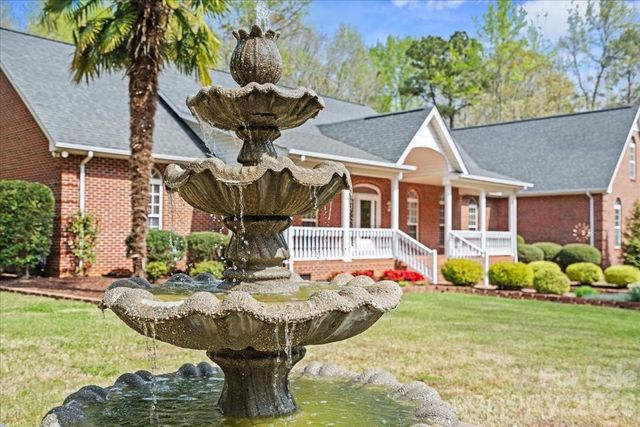 299 Fairway Lane, Pageland, SC 29728