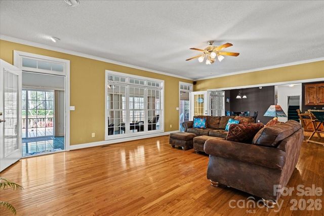 299 Fairway Lane, Pageland, SC 29728