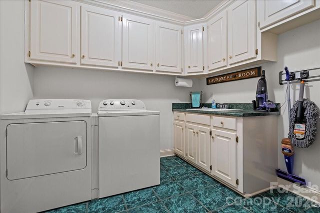 299 Fairway Lane, Pageland, SC 29728