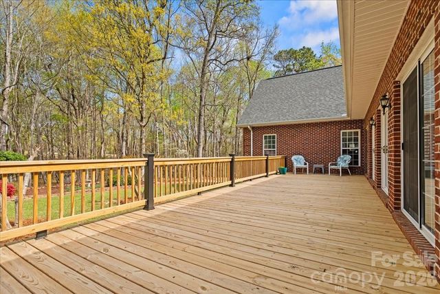299 Fairway Lane, Pageland, SC 29728