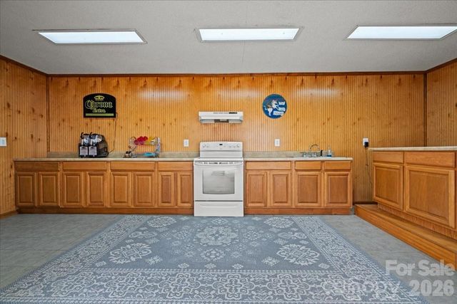 299 Fairway Lane, Pageland, SC 29728