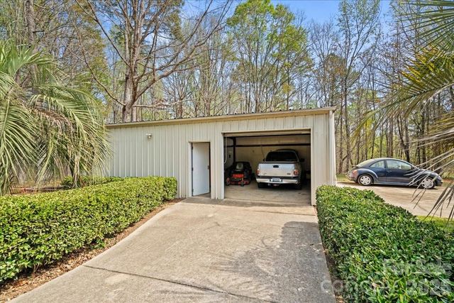 299 Fairway Lane, Pageland, SC 29728