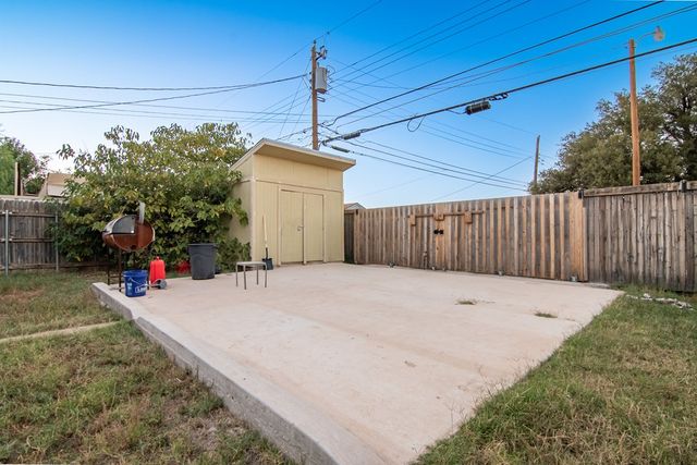 4722 Leisure Dr, Midland, TX 79703