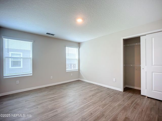9572 HOOD Road, Jacksonville, FL 32257