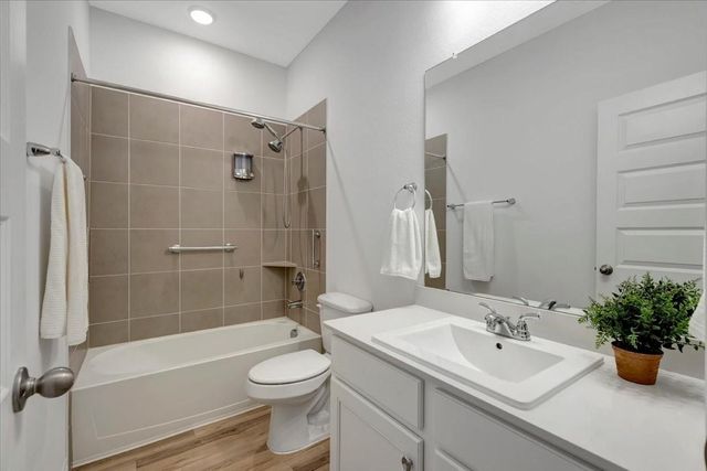 112 Wedgewood Trace Lane, La Porte, TX 77571