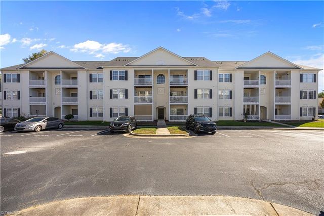 5306 McConnell Drive, Kernersville, NC 27284