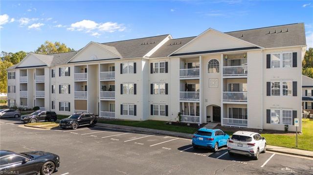 5306 McConnell Drive, Kernersville, NC 27284