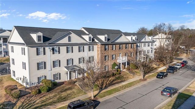 5306 McConnell Drive, Kernersville, NC 27284