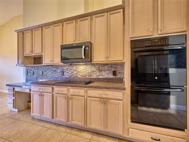 407 THUNDER GULCH COURT, Orlando, FL 32824