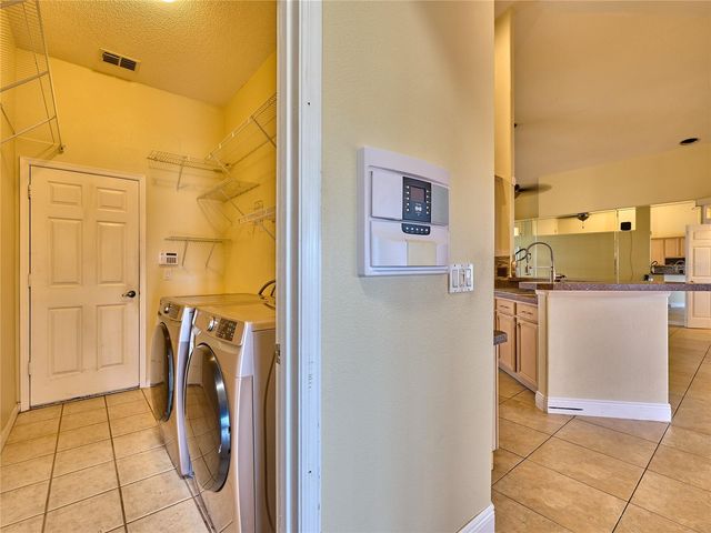 407 THUNDER GULCH COURT, Orlando, FL 32824