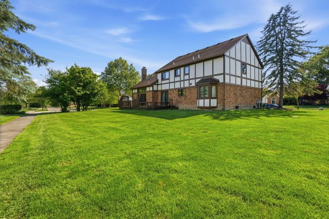 1176 Bradbury Drive, Troy, MI 48098