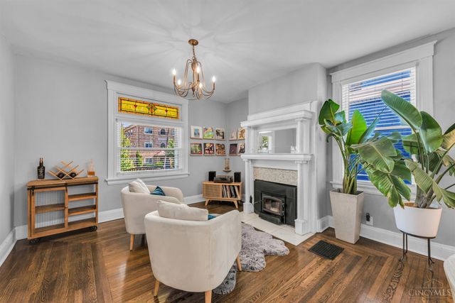 1927 Hopkins Avenue, Cincinnati, OH 45212