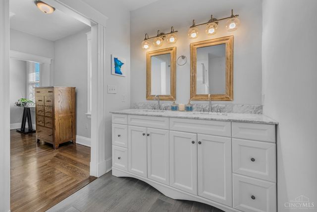 1927 Hopkins Avenue, Cincinnati, OH 45212