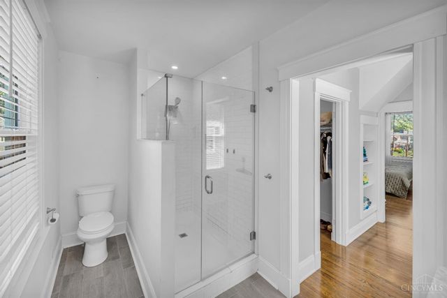 1927 Hopkins Avenue, Cincinnati, OH 45212