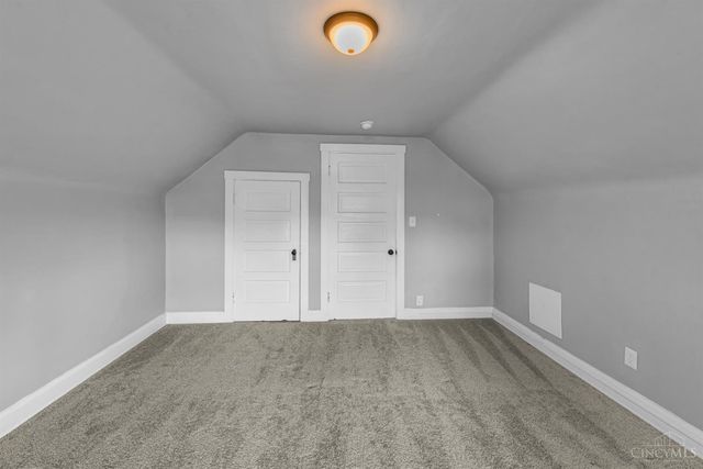 1927 Hopkins Avenue, Cincinnati, OH 45212