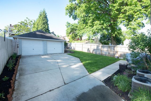 1927 Hopkins Avenue, Cincinnati, OH 45212