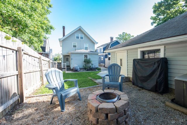 1927 Hopkins Avenue, Cincinnati, OH 45212