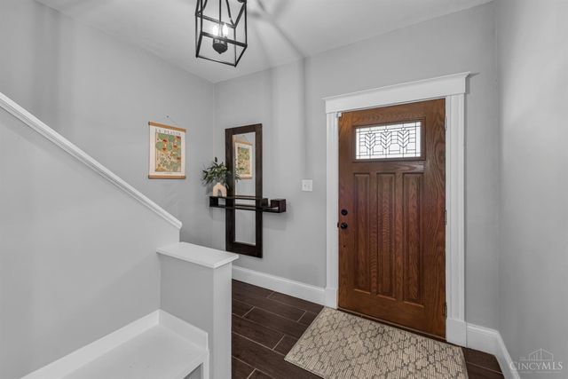 1927 Hopkins Avenue, Cincinnati, OH 45212