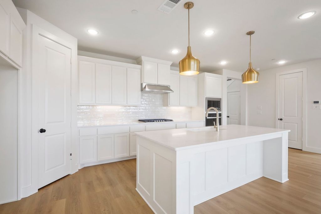 3160 Sir River Street, Lewisville, TX 75056 — photo 5