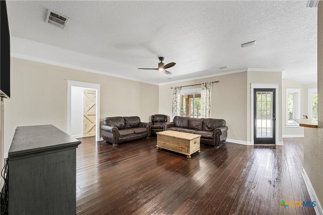 905 N 1st Street, Nolanville, TX 76559