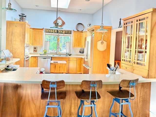 155 Damon Rd, Brewster, MA 02631