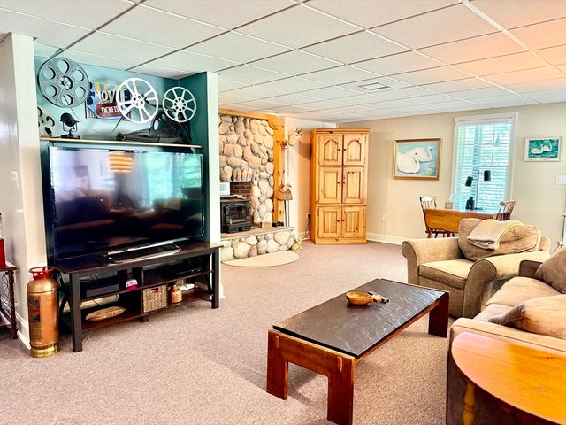 155 Damon Rd, Brewster, MA 02631