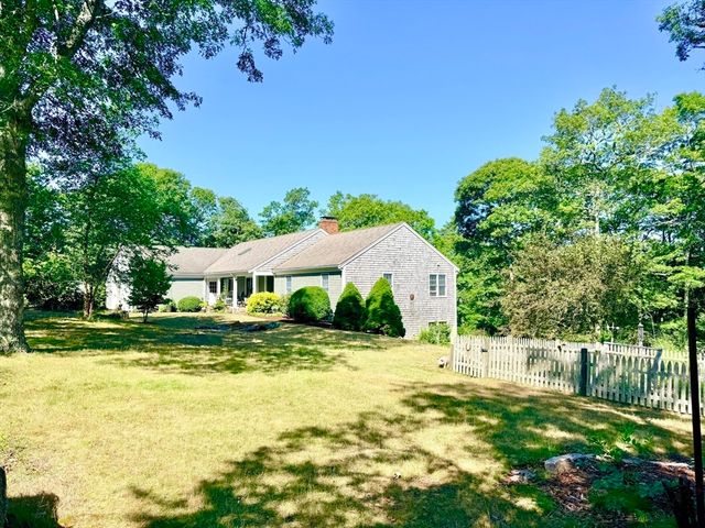 155 Damon Rd, Brewster, MA 02631