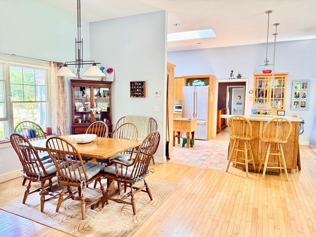 155 Damon Rd, Brewster, MA 02631