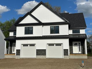 13 Leo's Way 13, Sterling, MA 01564
