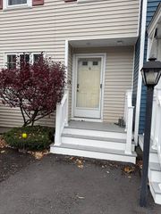 48 Fox Meadow Rd G, Leominster, MA 01453