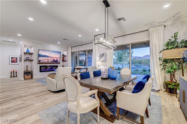 105 Fountainhead Circle, Henderson, NV 89052