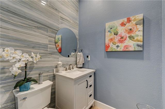 105 Fountainhead Circle, Henderson, NV 89052